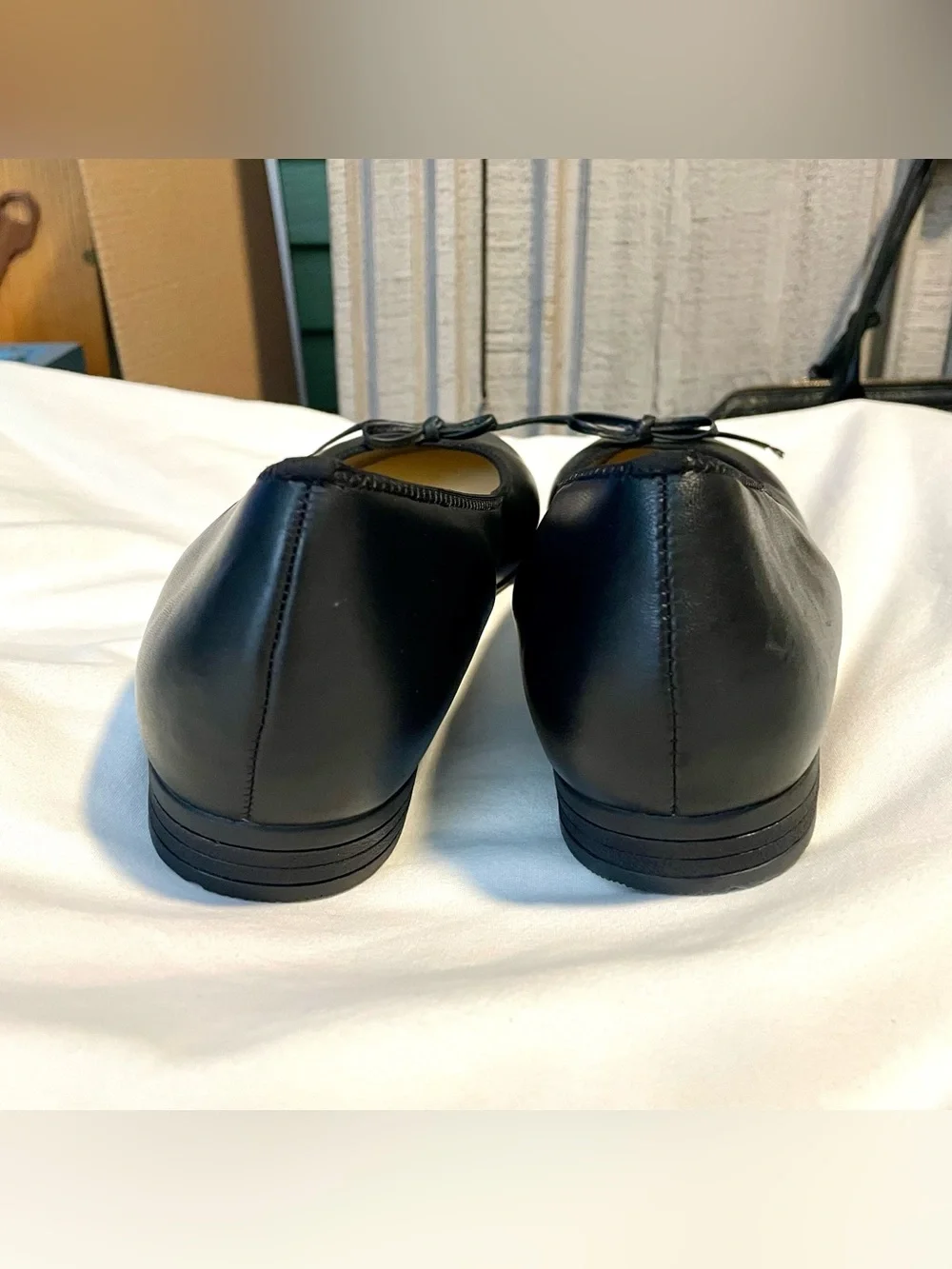 ARA Sardinia Ballet Flats/Shoes-Women's Sz 8.5-Black Leather w/Bow-Arch Support